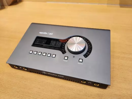 Universal Audio - UA-APX4